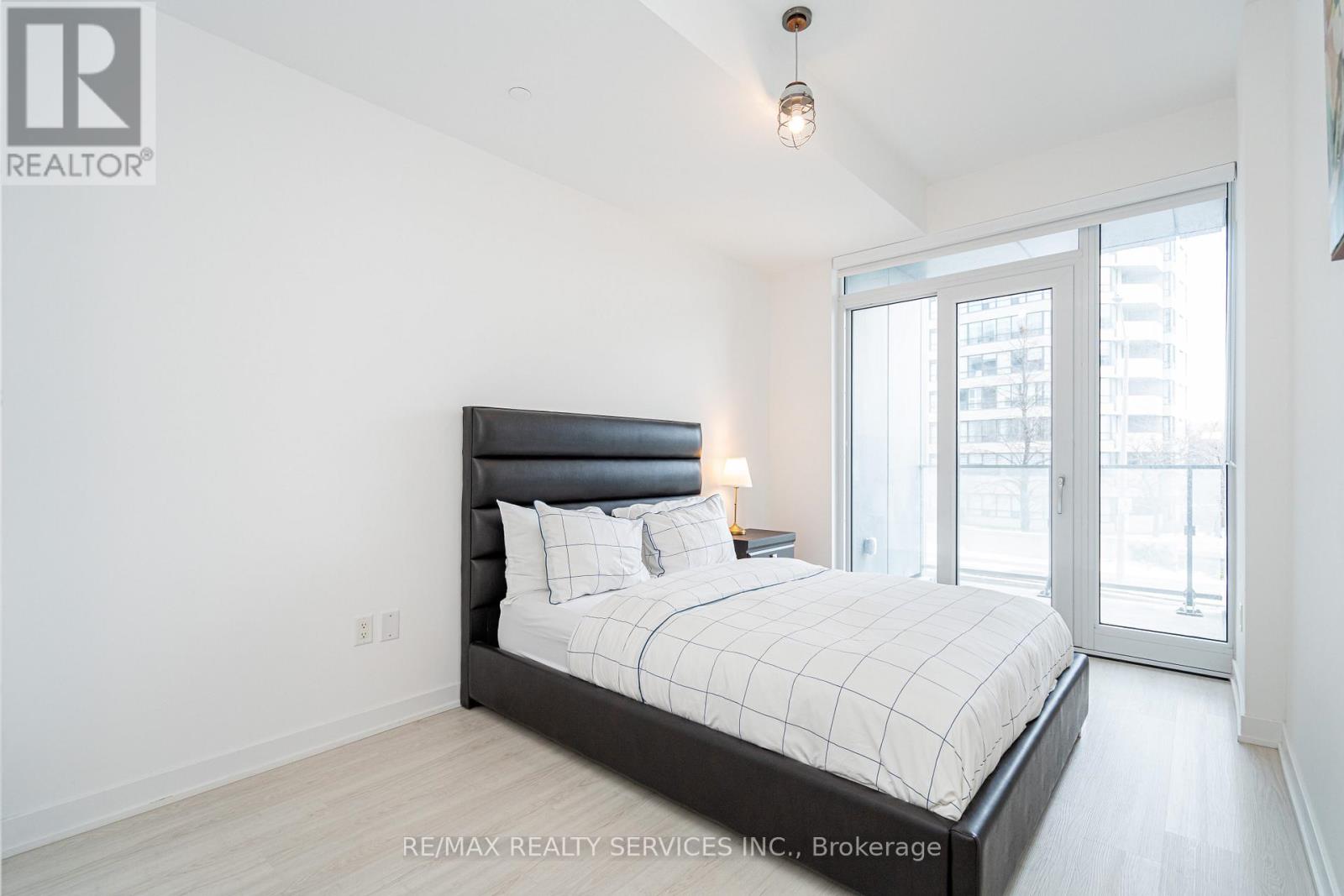 415 Webb Drive, Mississauga, Ontario  L5B 0M4 - Photo 30 - W12636848