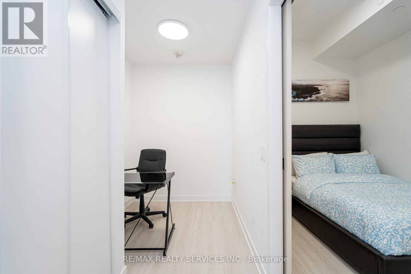 415 Webb Drive, Mississauga, Ontario  L5B 0M4 - Photo 40 - W12636848