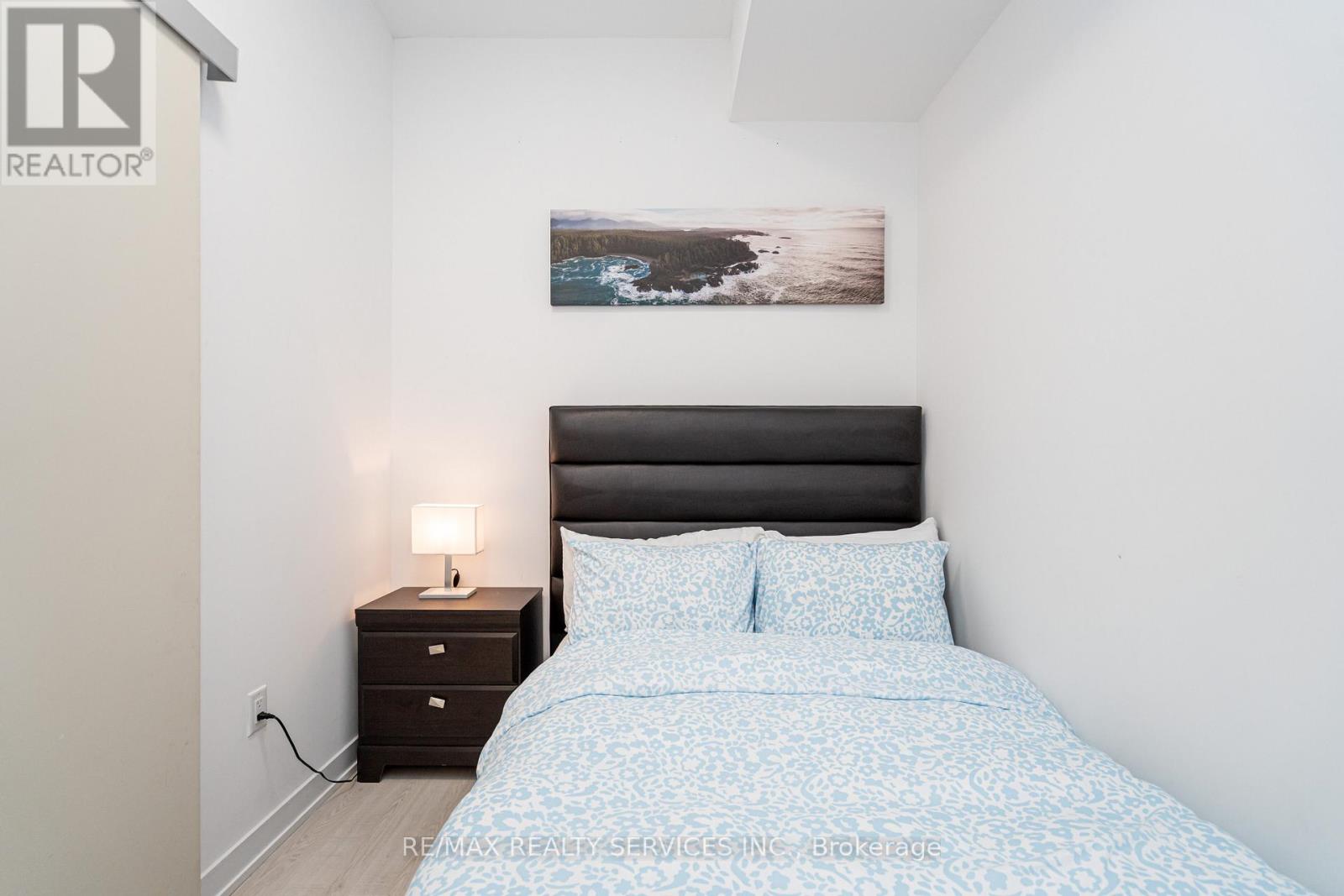 415 Webb Drive, Mississauga, Ontario  L5B 0M4 - Photo 42 - W12636848