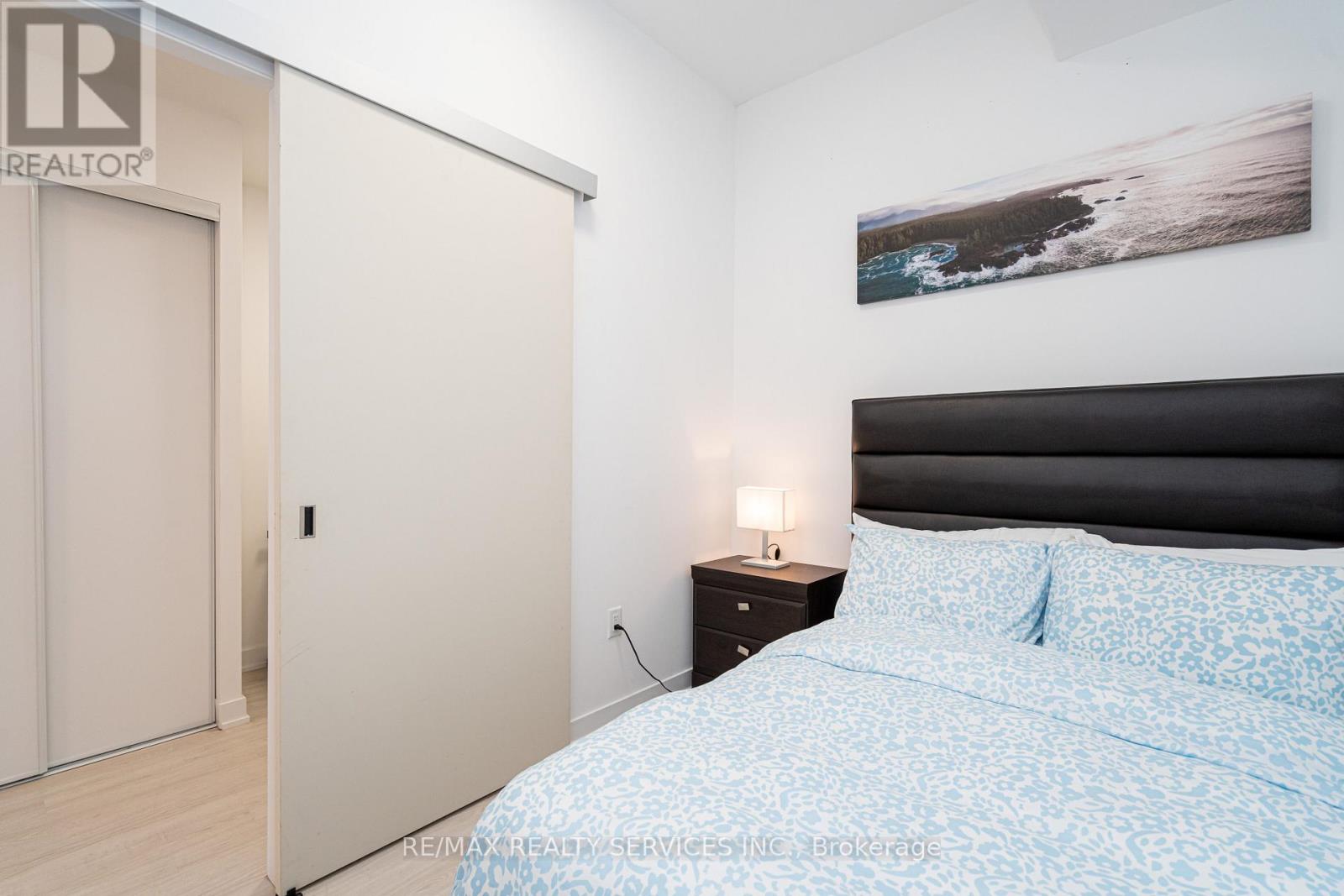 415 Webb Drive, Mississauga, Ontario  L5B 0M4 - Photo 43 - W12636848