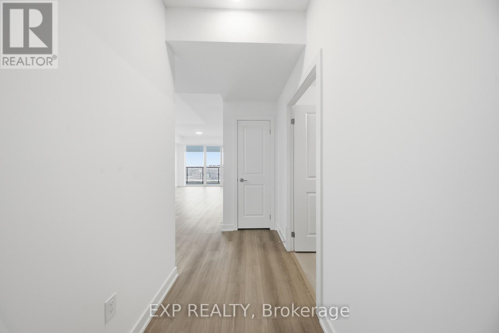 526 - 15 Skyridge Drive, Brampton, Ontario  L6P 4S3 - Photo 9 - W12636856