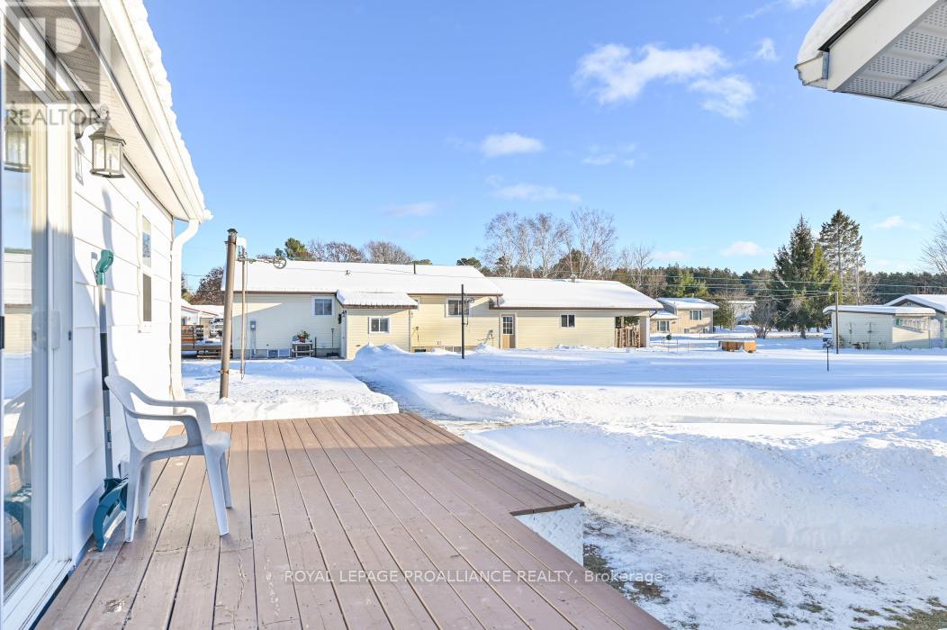 36 Jones Street, Addington Highlands, Ontario  K0H 1P0 - Photo 25 - X12461304