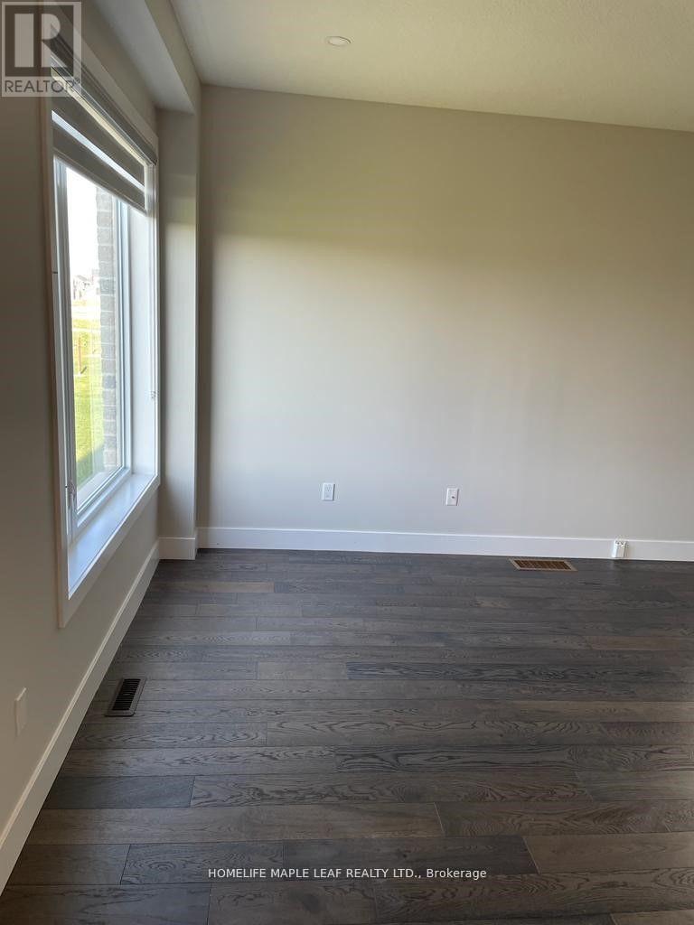 2011 Evans Boulevard, London South, Ontario  N6M 0C4 - Photo 2 - X12636768