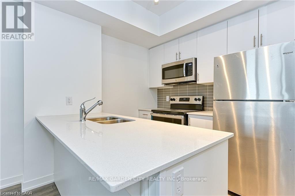 602 - 550 North Service Road, Grimsby, Ontario  L3M 4E8 - Photo 3 - X12636852