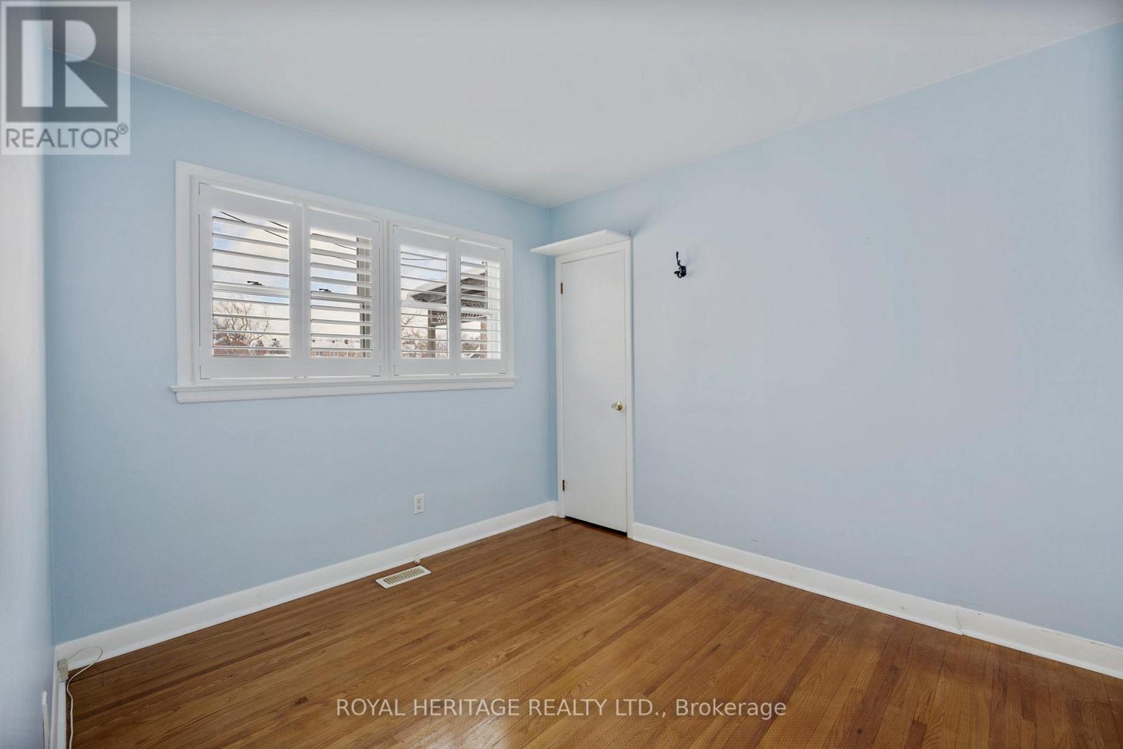 6 Sunset Court, Kawartha Lakes, Ontario  K9V 2S1 - Photo 23 - X12636864