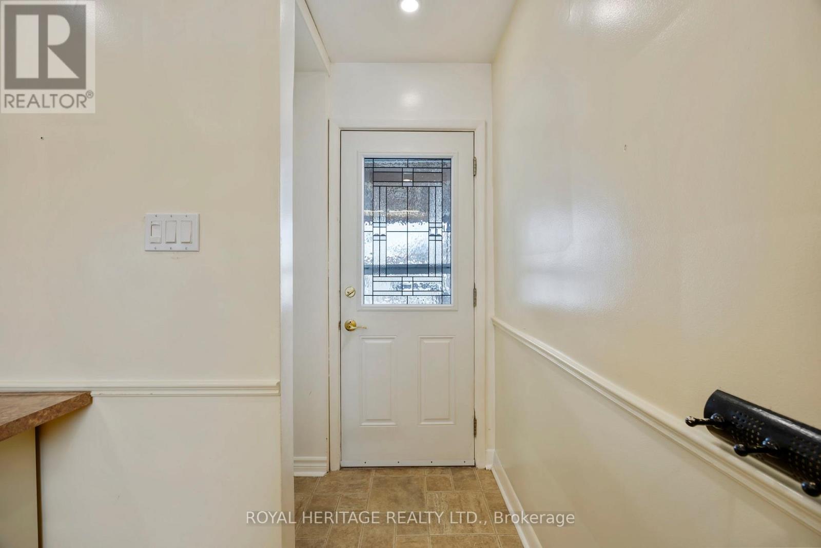 6 Sunset Court, Kawartha Lakes, Ontario  K9V 2S1 - Photo 26 - X12636864