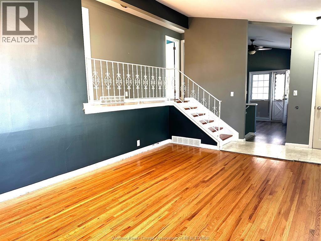 3551 Woodland, Windsor, Ontario  N9E 1Z9 - Photo 4 - 25027918