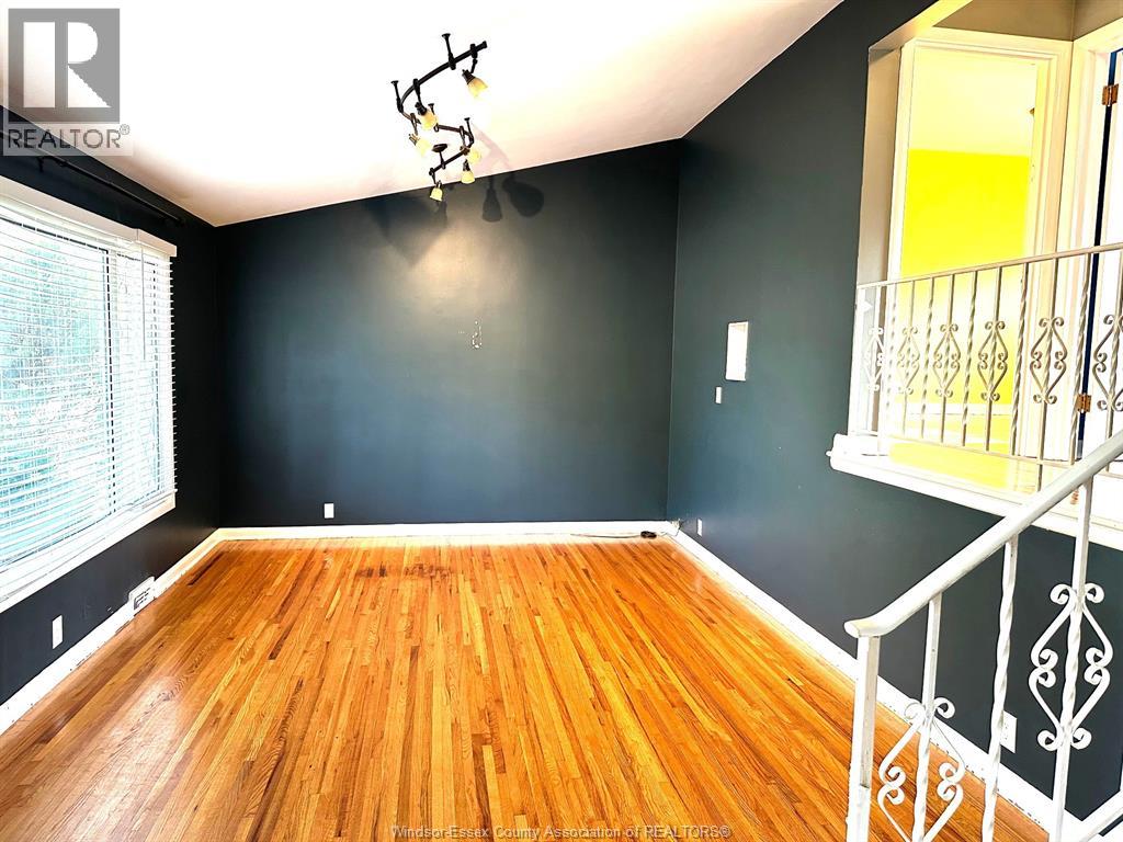 3551 Woodland, Windsor, Ontario  N9E 1Z9 - Photo 3 - 25027918