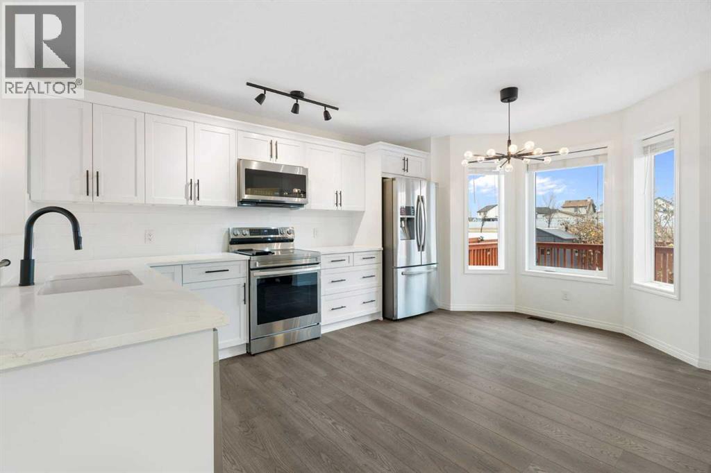 211 Elgin Meadows Gardens Se, Calgary, Alberta  T2Z 0M3 - Photo 6 - A2268888