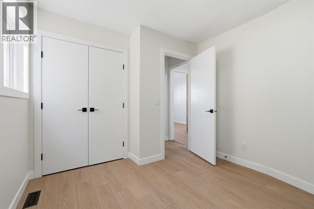 96 Falshire Drive Ne, Calgary, Alberta  T3J 3A3 - Photo 21 - A2273054