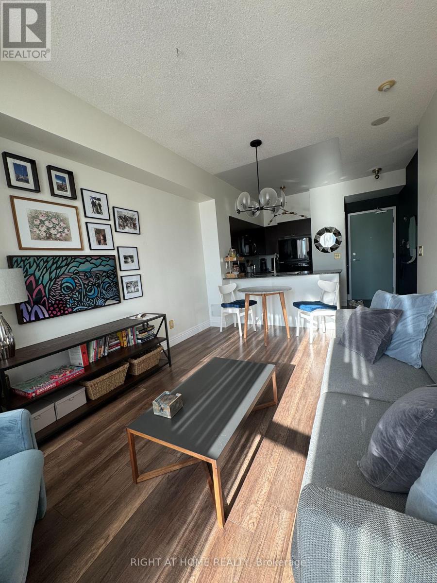 1212 - 231 Fort York Boulevard, Toronto, Ontario  M5V 1B2 - Photo 8 - C12636762