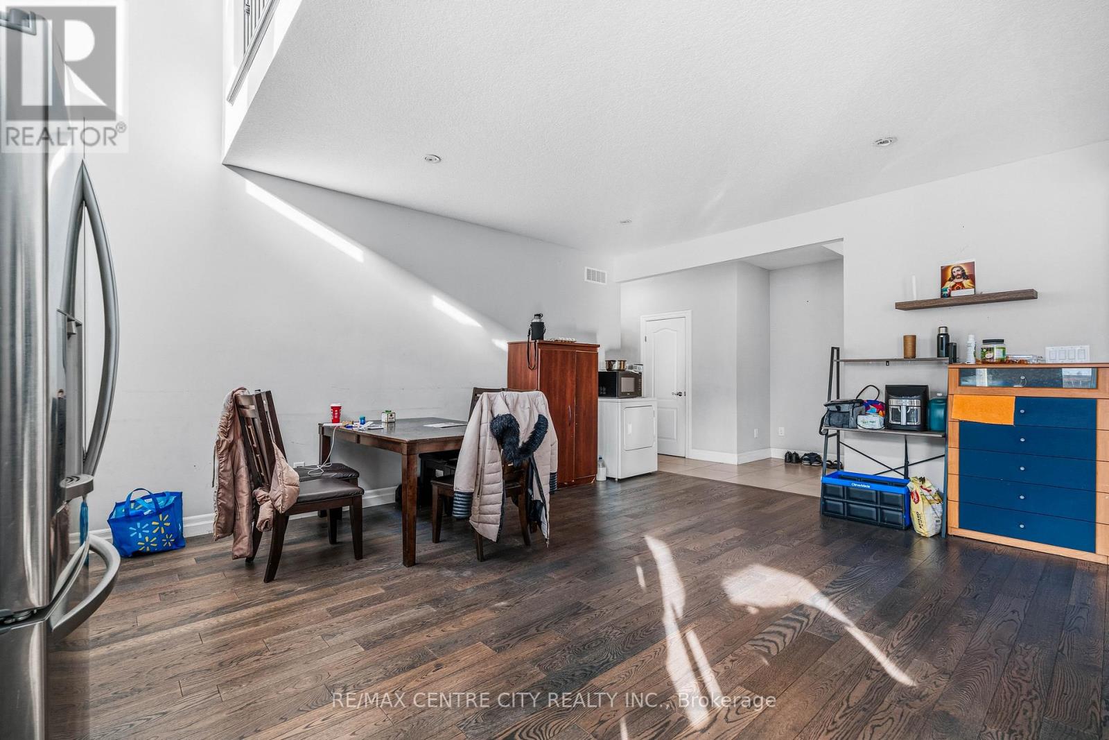 1999 Maddex Way, London North, Ontario  N5X 0M8 - Photo 10 - X12636950