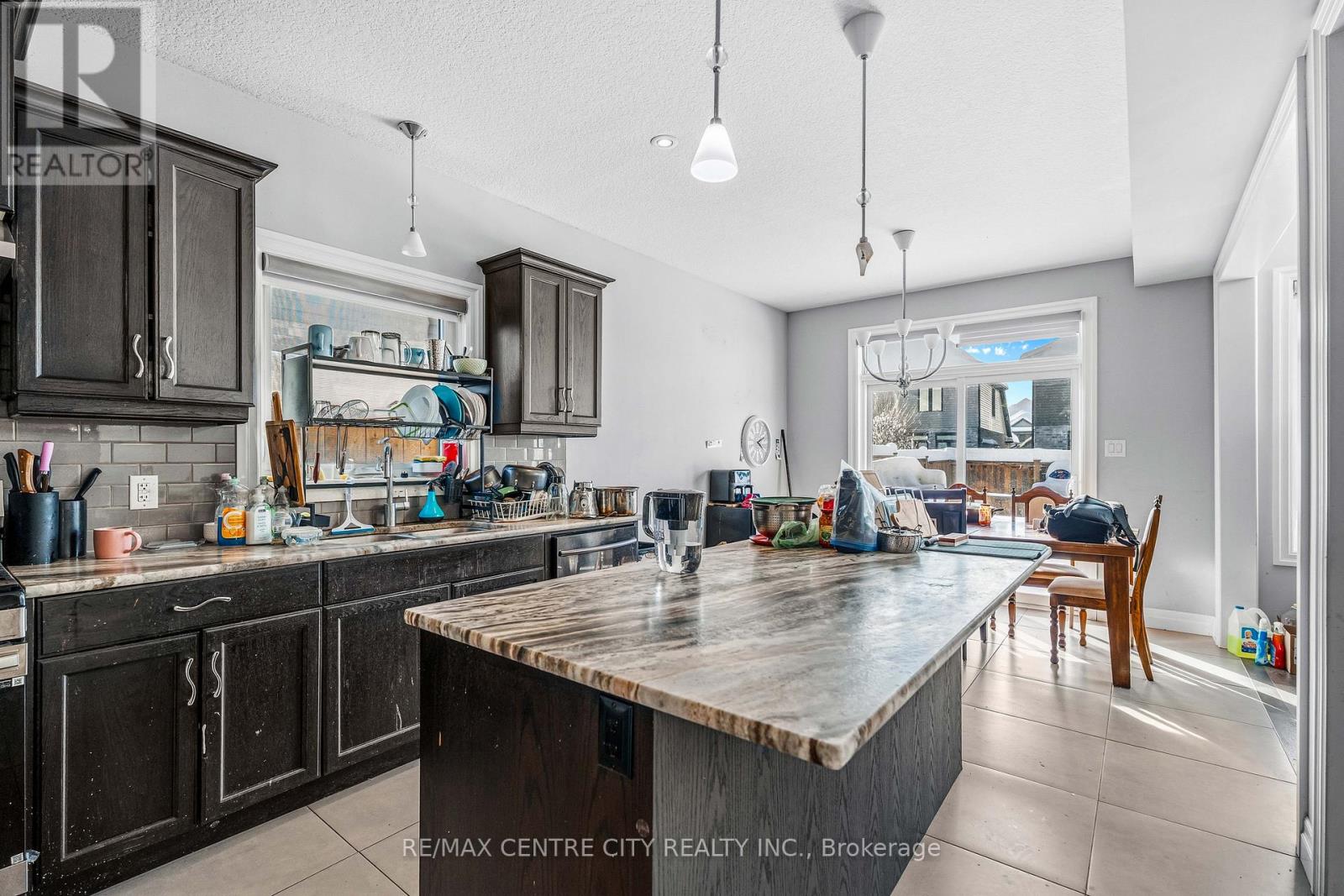 1999 Maddex Way, London North, Ontario  N5X 0M8 - Photo 12 - X12636950