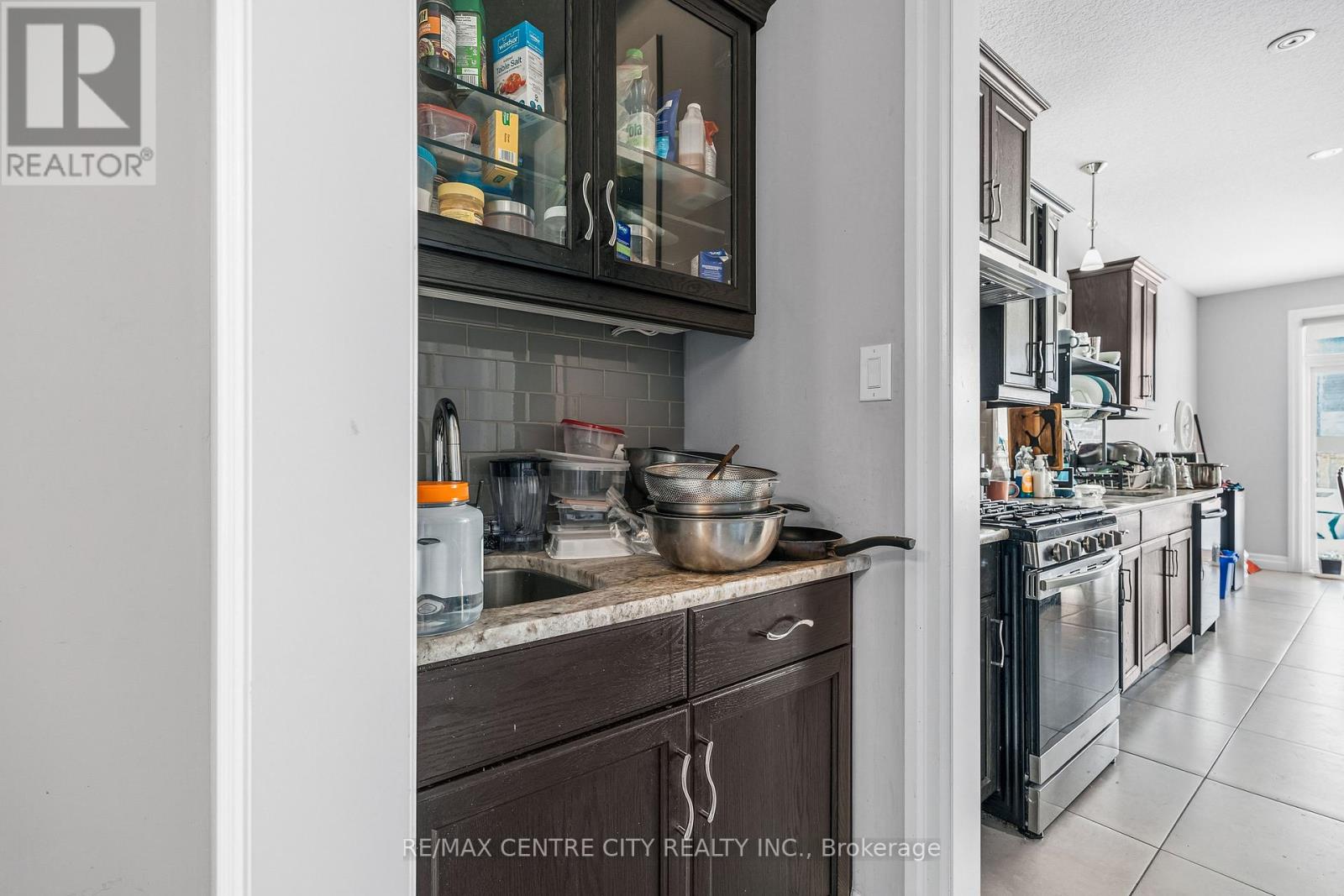 1999 Maddex Way, London North, Ontario  N5X 0M8 - Photo 14 - X12636950