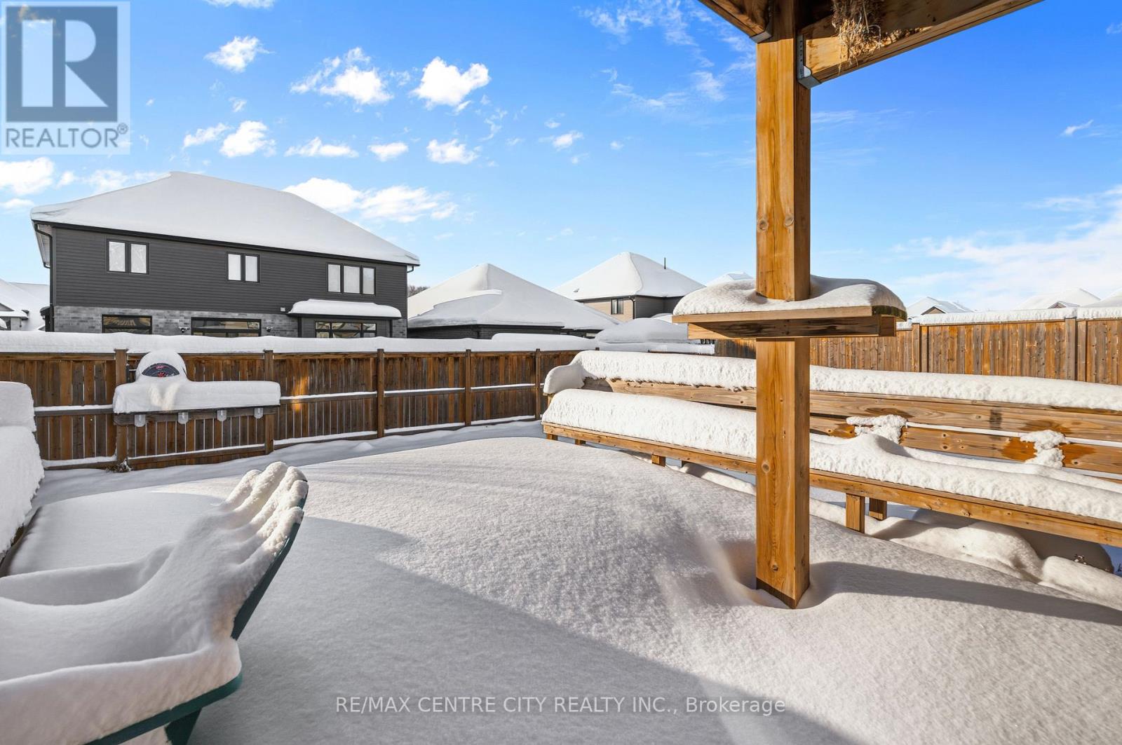 1999 Maddex Way, London North, Ontario  N5X 0M8 - Photo 36 - X12636950