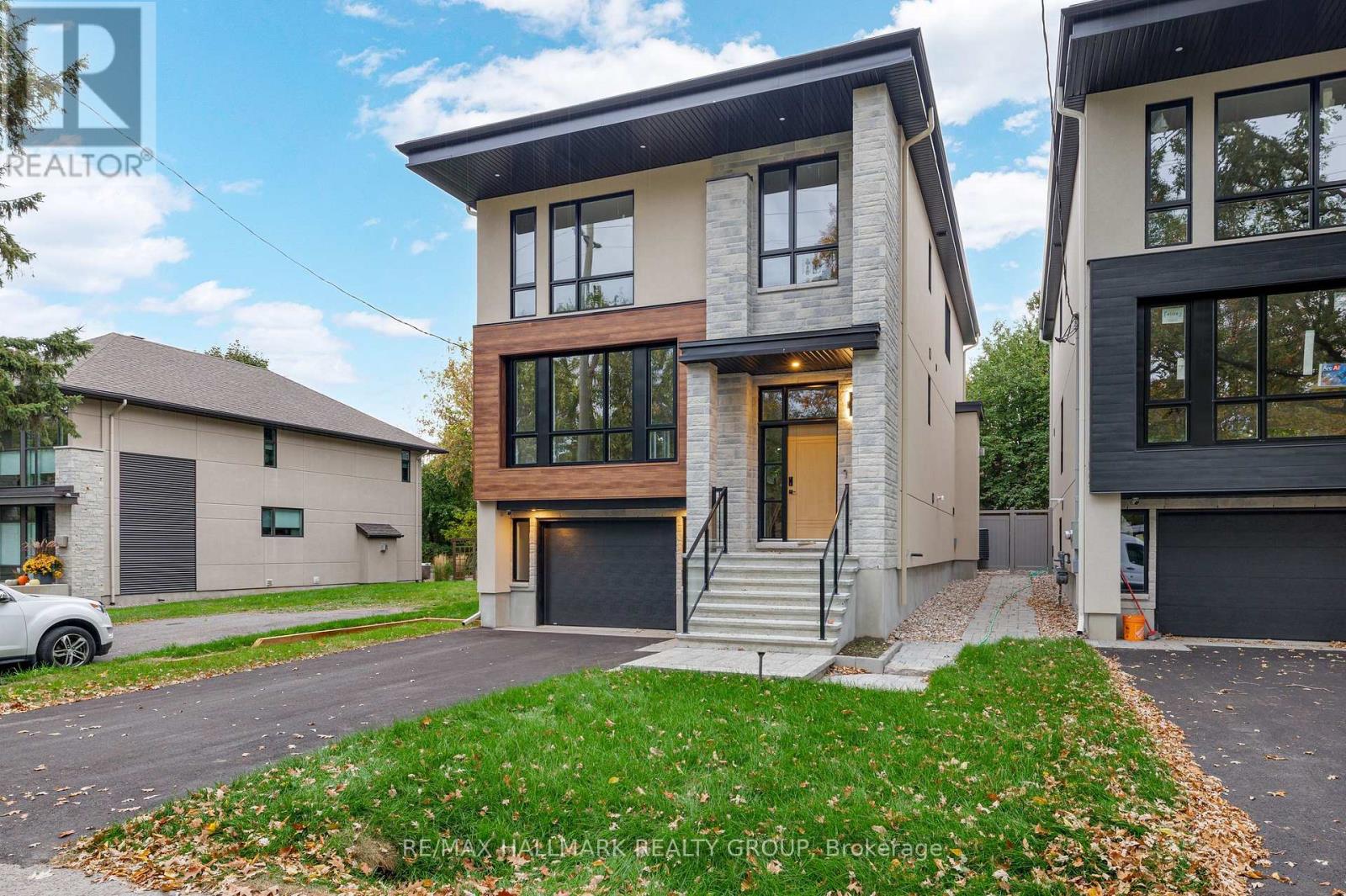 481 Wentworth Avenue, Ottawa, Ontario  K2B 5J9 - Photo 3 - X12636910