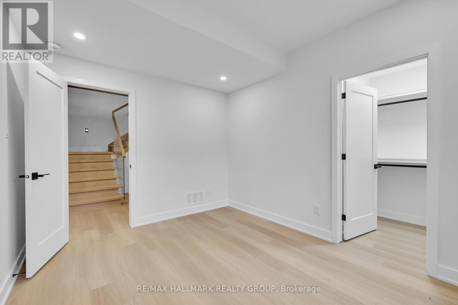 481 Wentworth Avenue, Ottawa, Ontario  K2B 5J9 - Photo 43 - X12636910