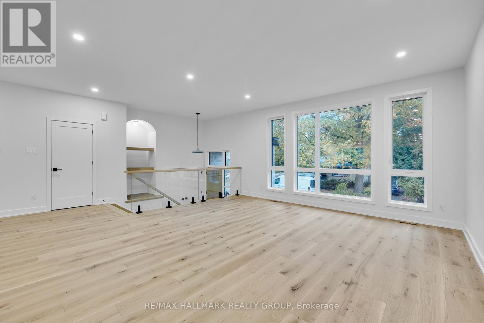 481 Wentworth Avenue, Ottawa, Ontario  K2B 5J9 - Photo 7 - X12636910