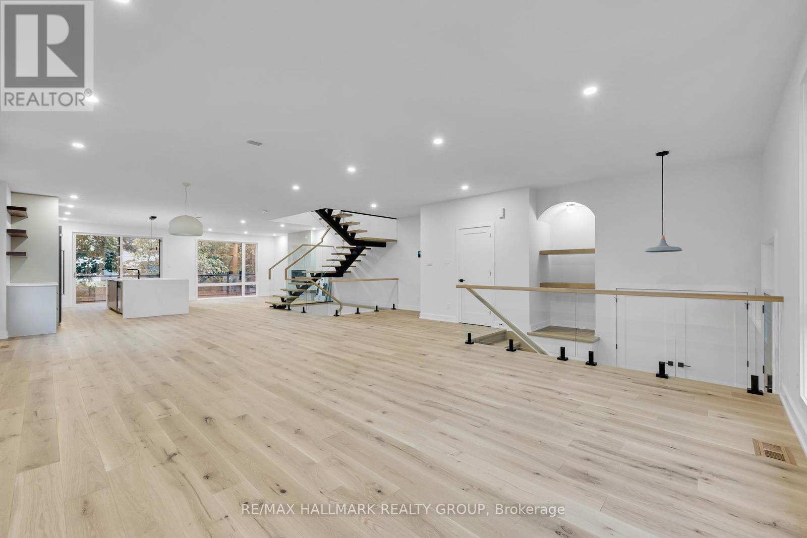 481 Wentworth Avenue, Ottawa, Ontario  K2B 5J9 - Photo 8 - X12636910