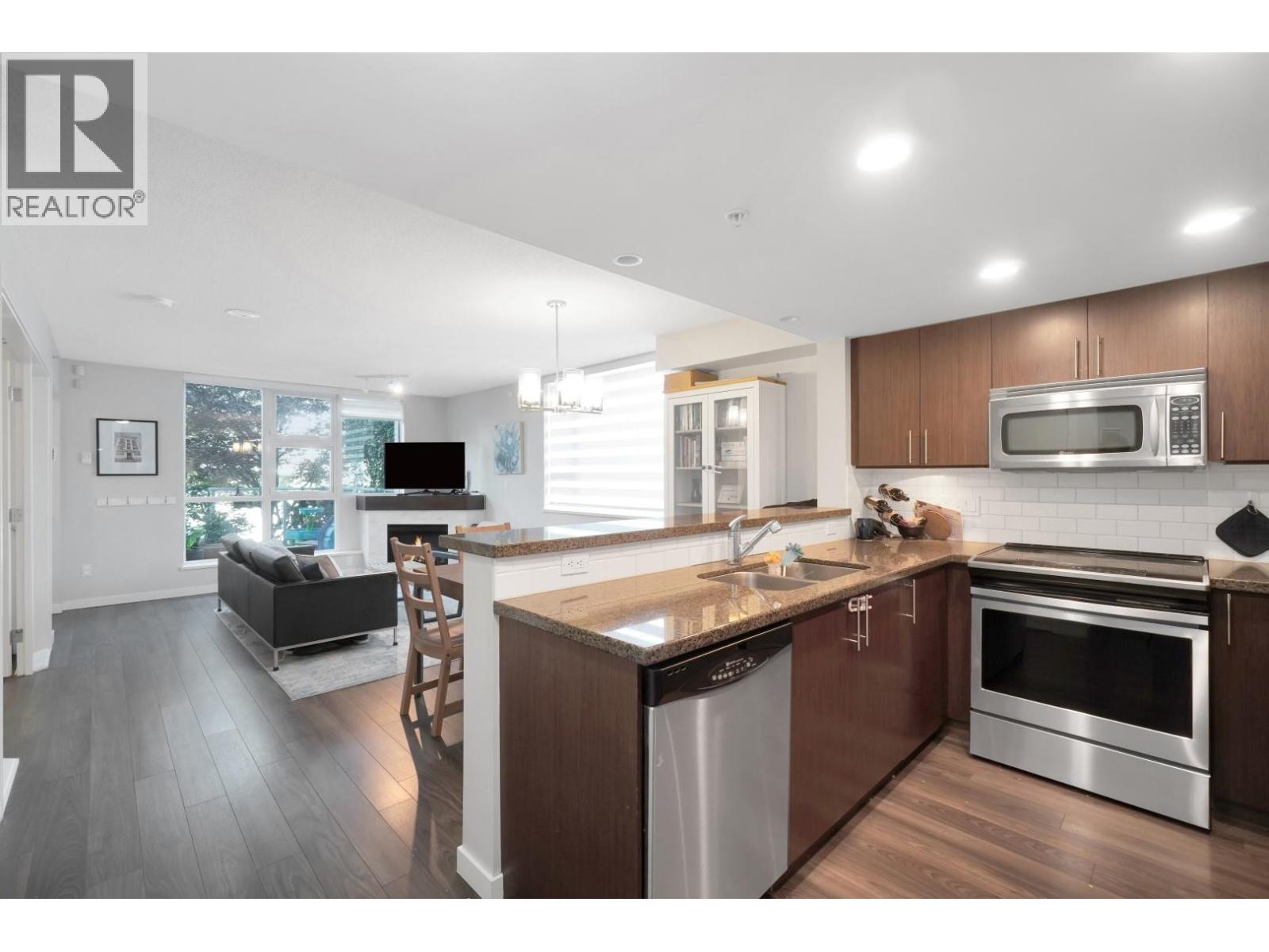 910 Quebec Street, Vancouver, British Columbia  V6A 0A3 - Photo 11 - R3074102