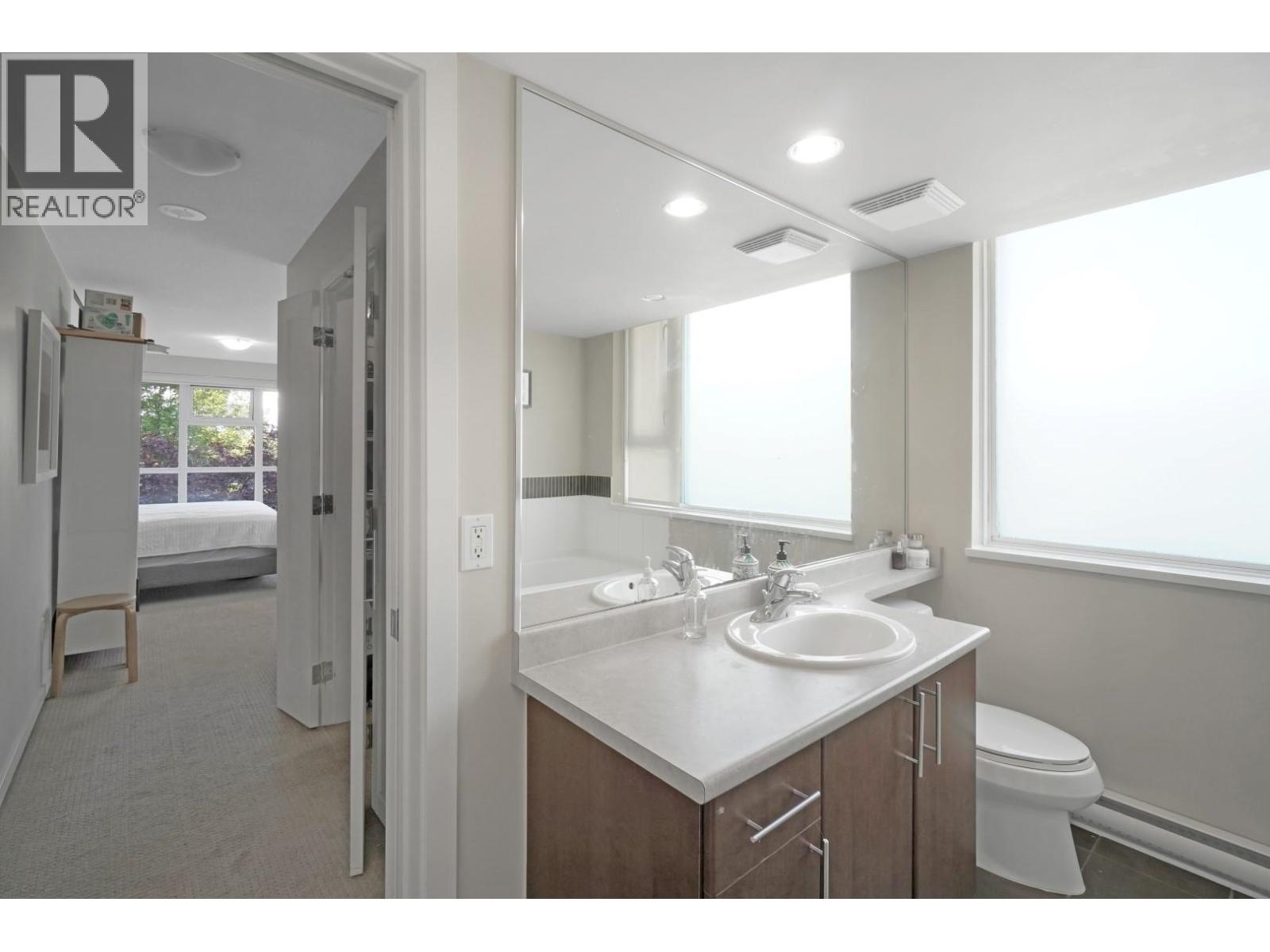 910 Quebec Street, Vancouver, British Columbia  V6A 0A3 - Photo 26 - R3074102