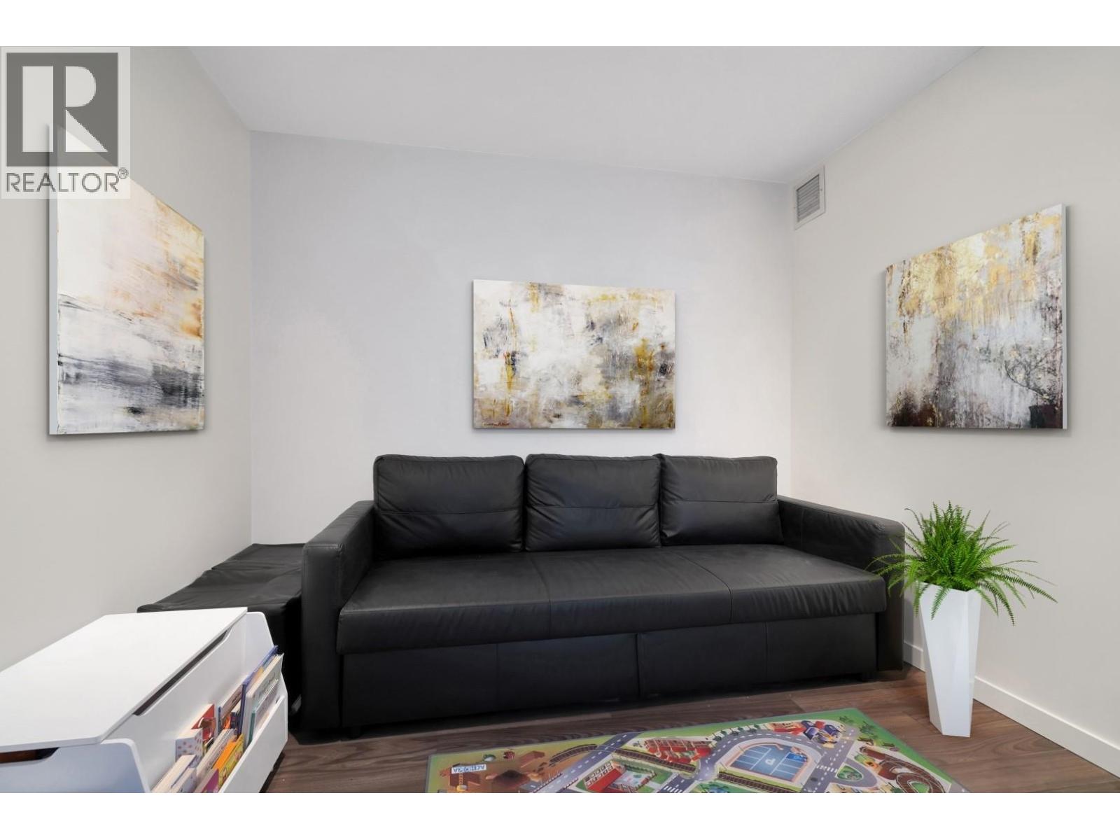 910 Quebec Street, Vancouver, British Columbia  V6A 0A3 - Photo 9 - R3074102