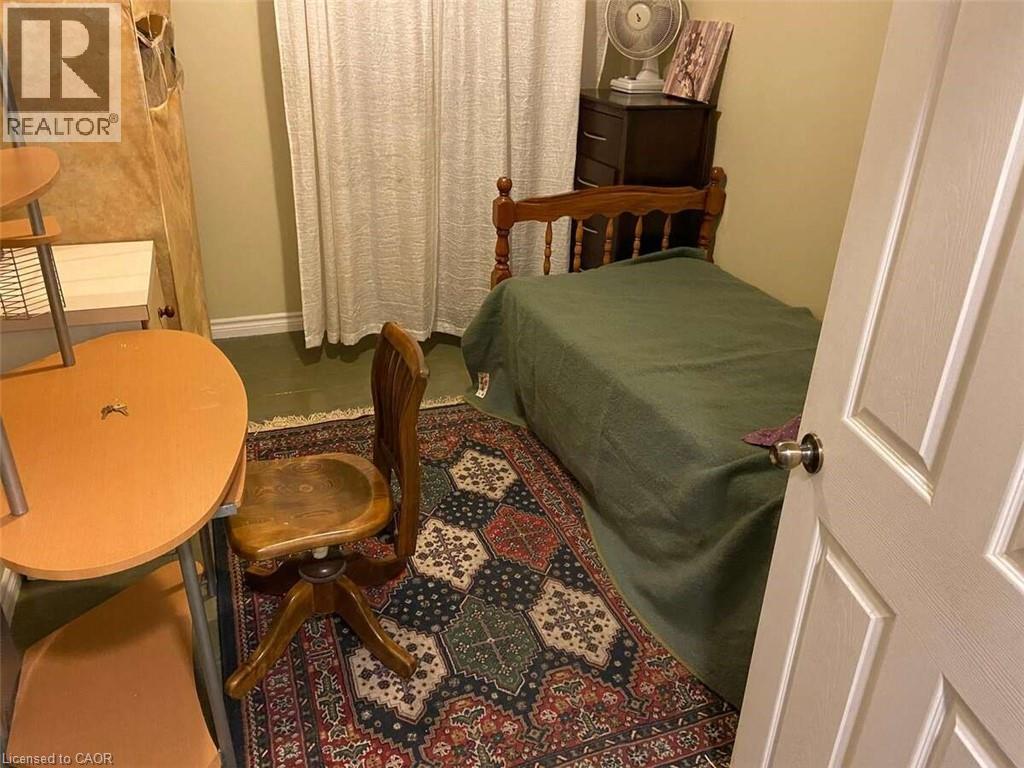 10 Fairbank Avenue, Toronto, Ontario  M6E 3Y4 - Photo 11 - 40794197