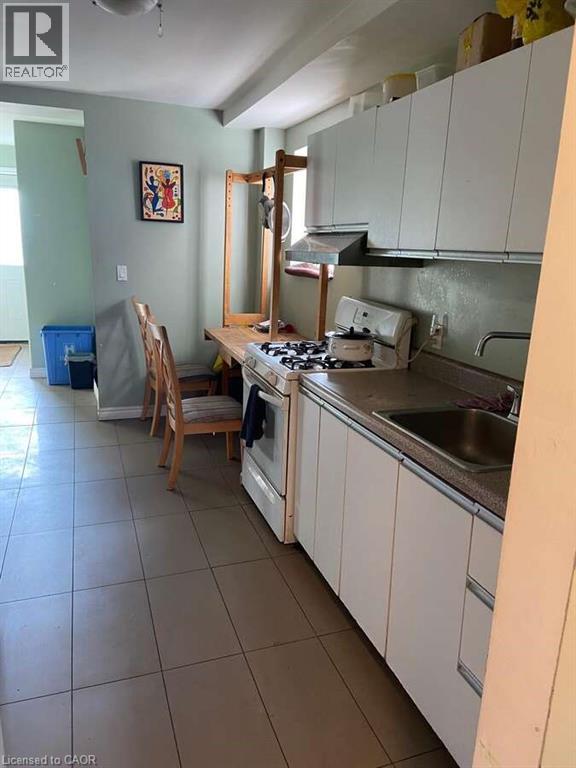 10 Fairbank Avenue, Toronto, Ontario  M6E 3Y4 - Photo 5 - 40794197