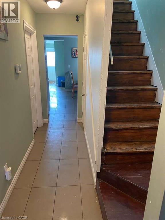 10 Fairbank Avenue, Toronto, Ontario  M6E 3Y4 - Photo 9 - 40794197