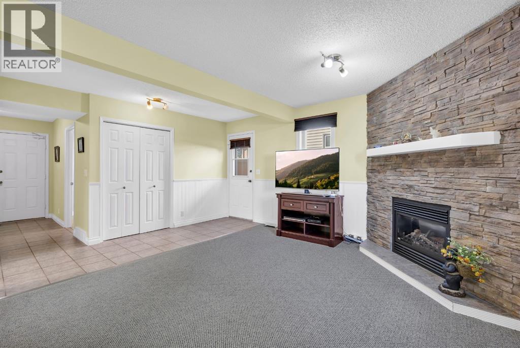 32 Rideau Close Sw, Airdrie, Alberta  T4B 1A6 - Photo 25 - A2263593