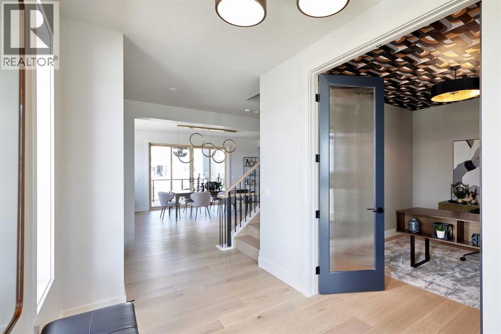 218 Aspen Summit Place Sw, Calgary, Alberta T3H 6G8 - Photo 2 - A2271363