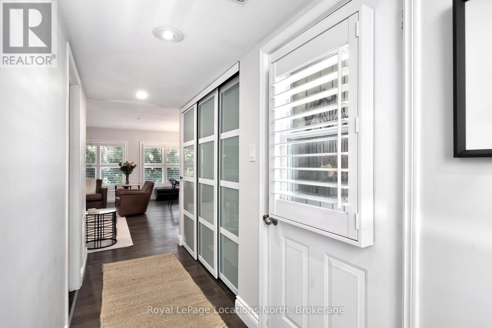 417 Mariners Way, Collingwood, Ontario L9Y 5C7 - Photo 3 - S12371233