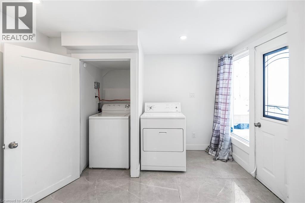 100 Green Mountain Road E, Stoney Creek, Ontario  L8J 2W4 - Photo 10 - 40793871