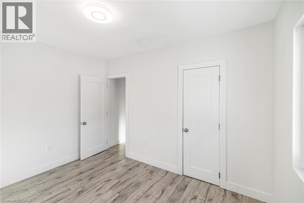 100 Green Mountain Road E, Stoney Creek, Ontario  L8J 2W4 - Photo 13 - 40793871