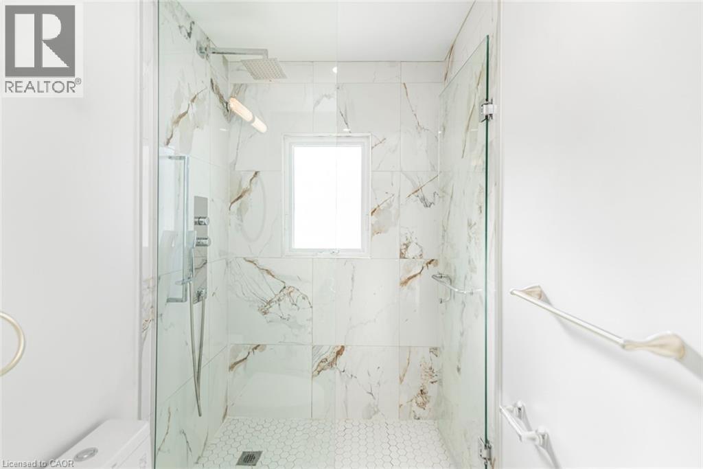 100 Green Mountain Road E, Stoney Creek, Ontario  L8J 2W4 - Photo 18 - 40793871