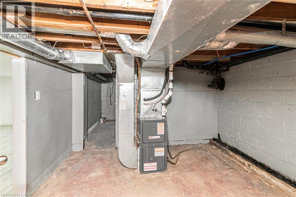 100 Green Mountain Road E, Stoney Creek, Ontario  L8J 2W4 - Photo 32 - 40793871