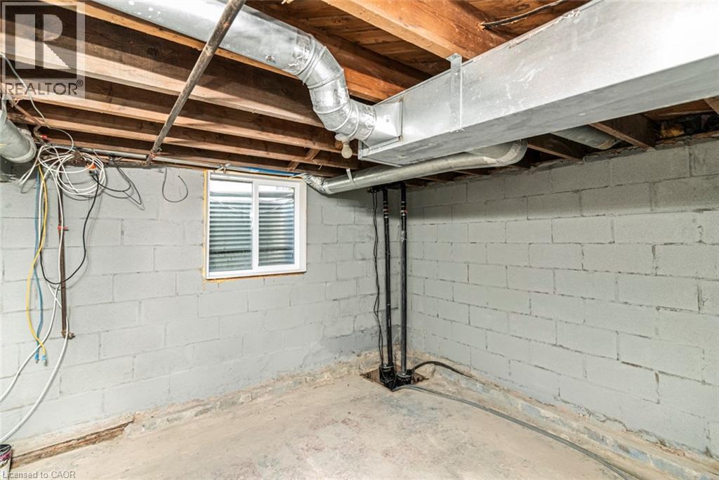 100 Green Mountain Road E, Stoney Creek, Ontario  L8J 2W4 - Photo 33 - 40793871