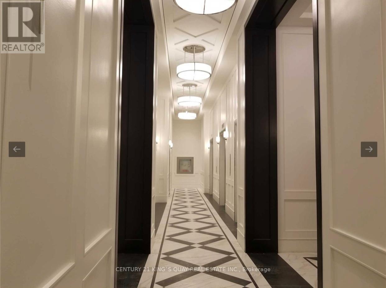 606 - 955 Bay Street, Toronto, Ontario  M5S 2A2 - Photo 2 - C12636882