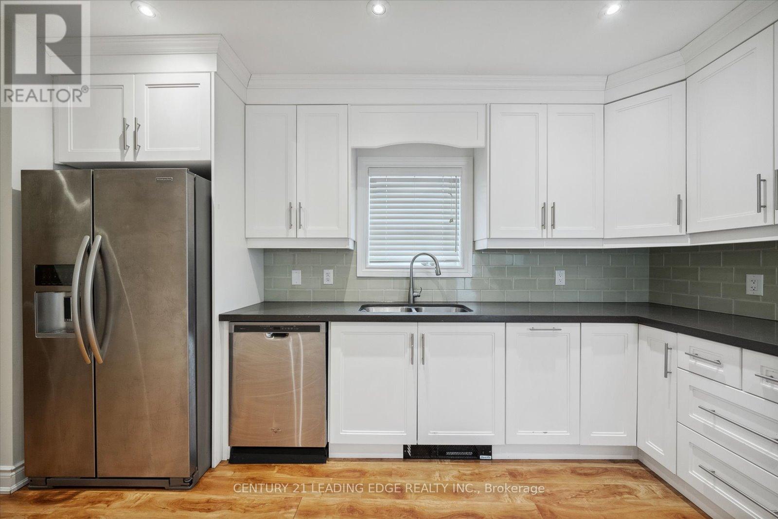 Main - 227 Clinton Street, Toronto, Ontario  M6G 2Y4 - Photo 24 - C12636886