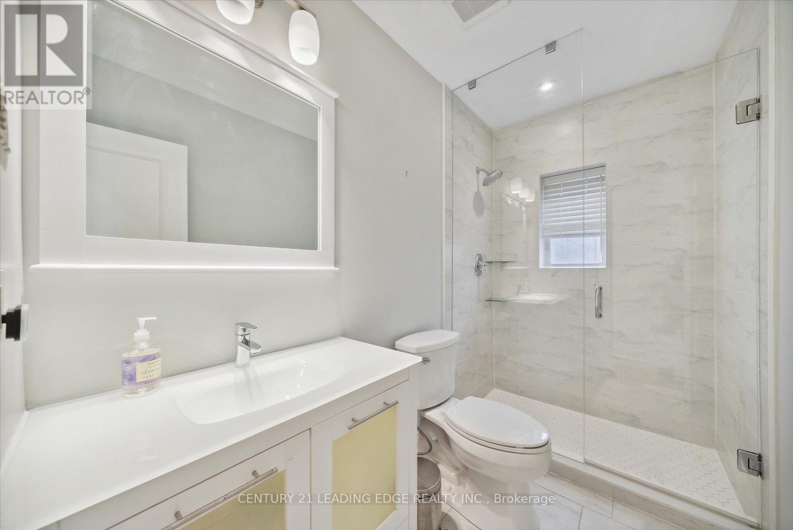 Main - 227 Clinton Street, Toronto, Ontario  M6G 2Y4 - Photo 29 - C12636886