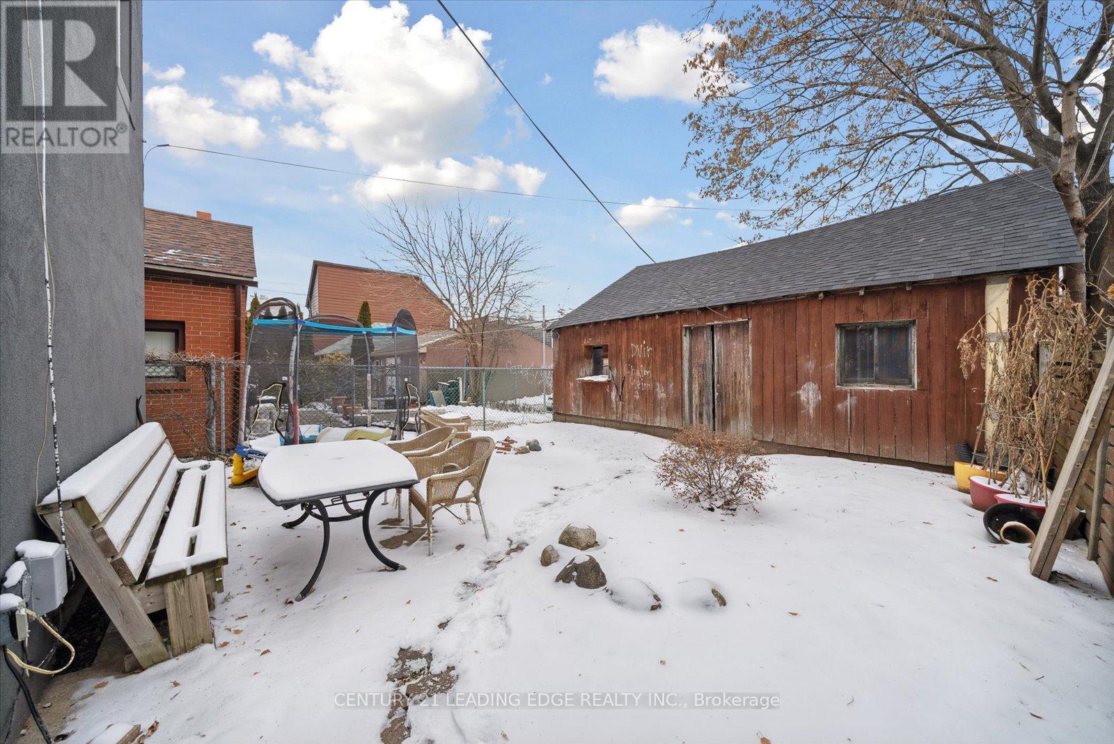 Main - 227 Clinton Street, Toronto, Ontario  M6G 2Y4 - Photo 34 - C12636886