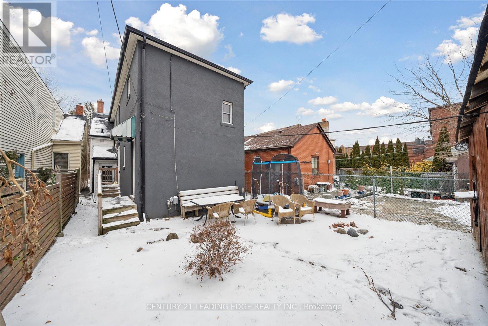 Main - 227 Clinton Street, Toronto, Ontario  M6G 2Y4 - Photo 35 - C12636886