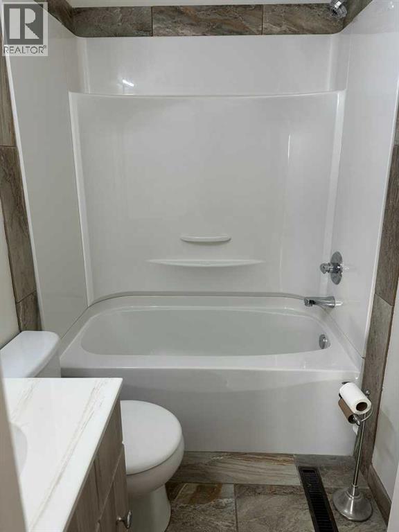 1726 15 Avenue S, Lethbridge, Alberta T1K 0W9 - Photo 7 - A2272239