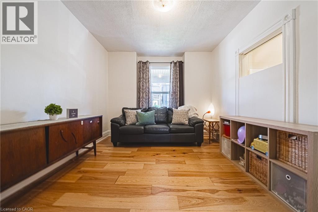 215 Mary Street, Hamilton, Ontario  L8L 4W2 - Photo 11 - 40778470