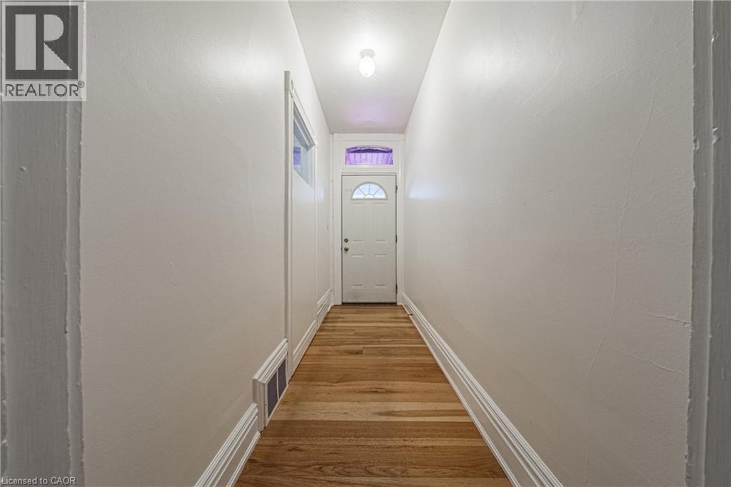 215 Mary Street, Hamilton, Ontario  L8L 4W2 - Photo 9 - 40778470