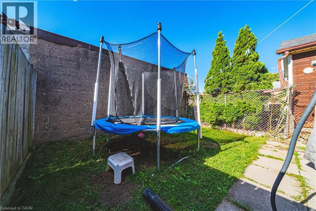 215 Mary Street, Hamilton, Ontario  L8L 4W2 - Photo 27 - 40778470