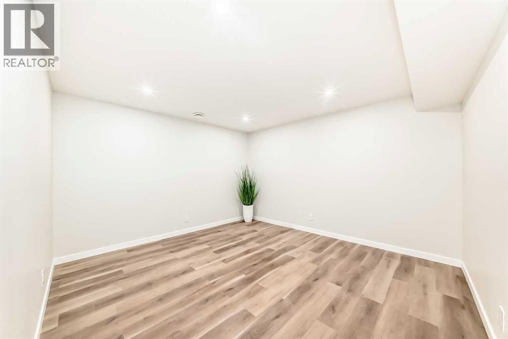 26 Lavender Drive Se, Calgary, Alberta  T3S 0C4 - Photo 32 - A2267629