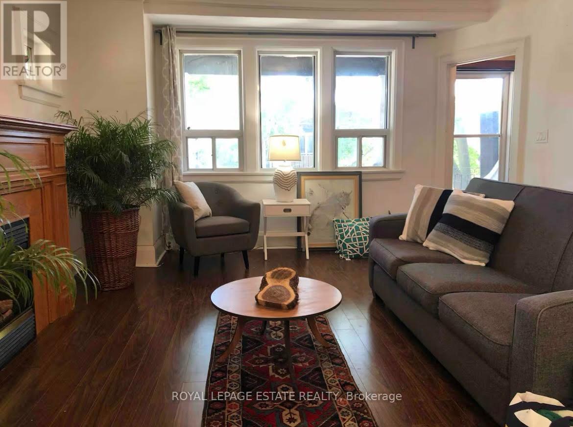 Upper - 62 Scarboro Beach Boulevard, Toronto, Ontario  M4E 2X1 - Photo 10 - E12636936