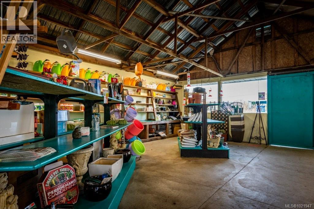 2012 Anderton Rd, Comox, British Columbia V9M 4B1 - Photo 3 - 1021947