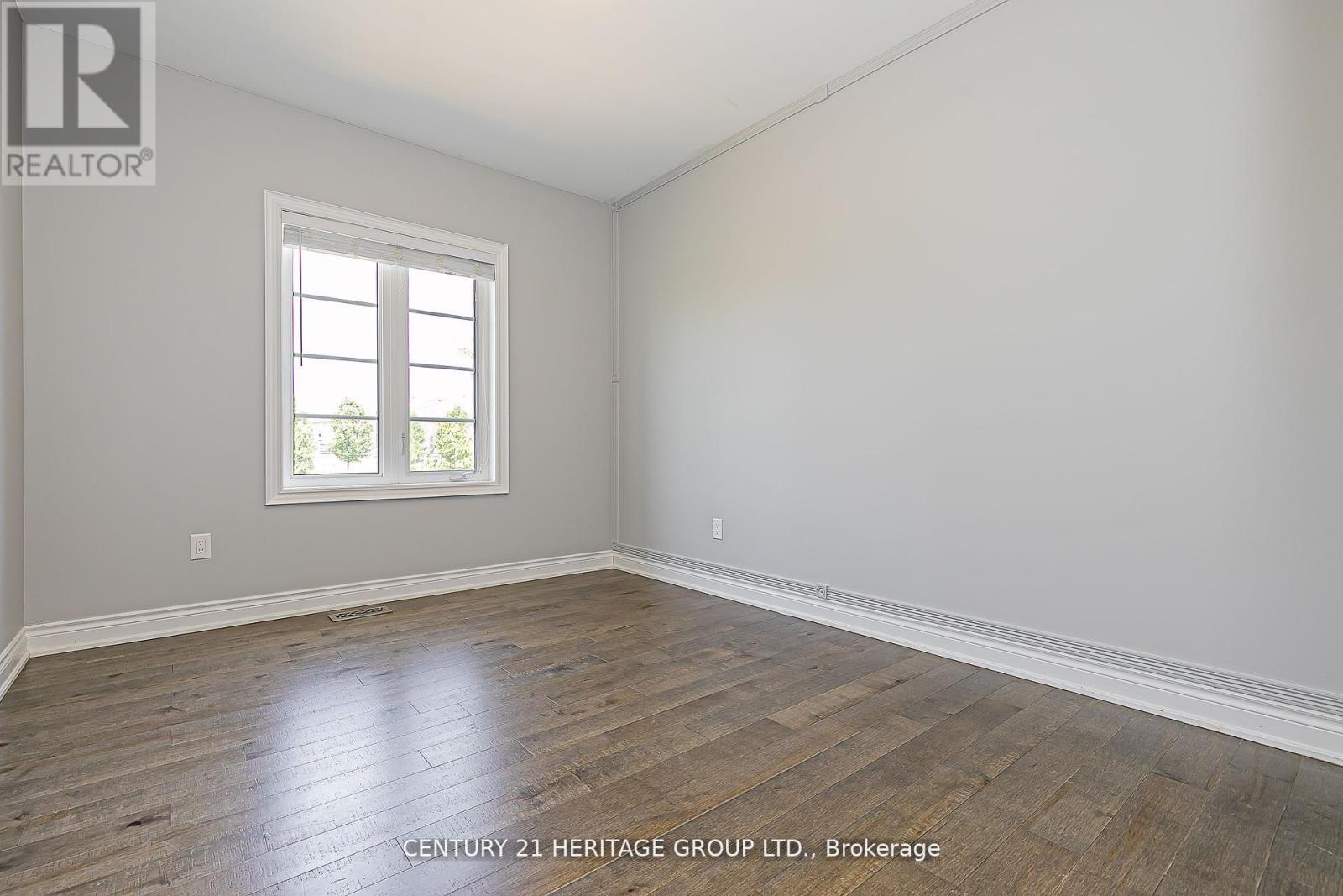 2 Roy Harper Avenue, Aurora, Ontario  L4G 0V4 - Photo 26 - N12636940